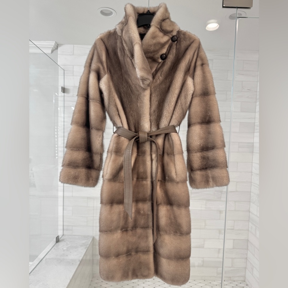 Closet Cleanout!! Price Slashed!!!
Fine Brown Mink  Fur Coat!!!